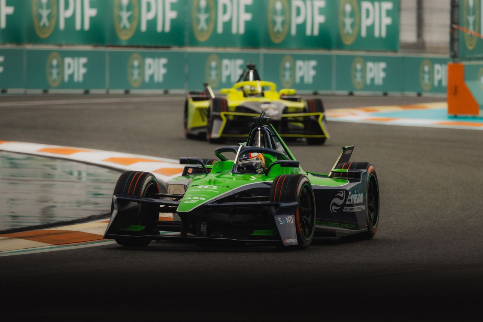 Remontée remarquable de Buemi sous la pluie à Miami