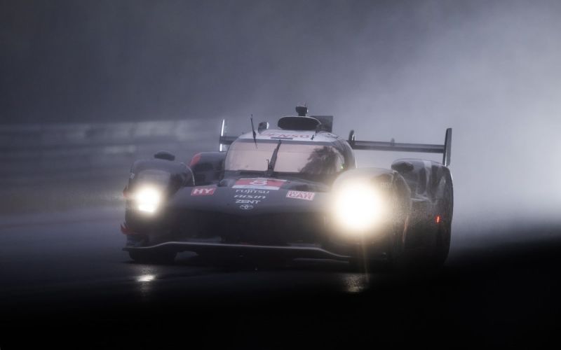 Sébastien Buemi brille aux 24 Heures du Mans avec une performance exceptionnelle