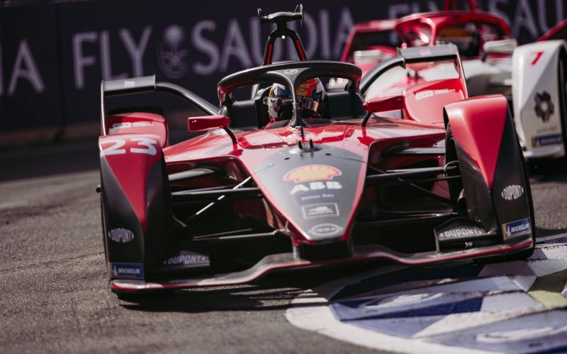 Nissan e.dams fights hard in a challenging Marrakesh E-Prix